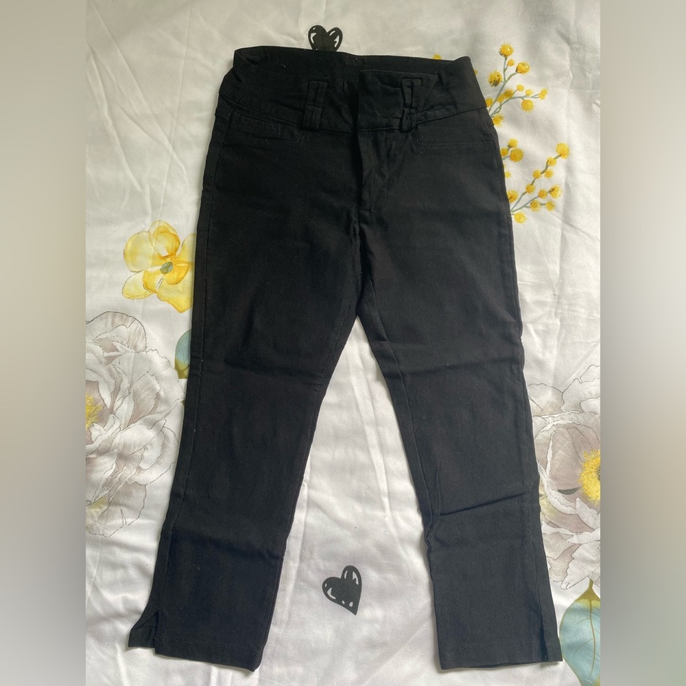 Black dress capris